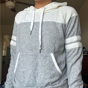 Forever21- sweatshirt